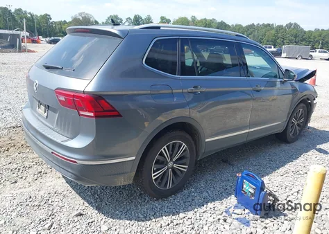 2019 Volkswagen Tiguan 2.0T Se/2.0T Sel/2.0T Sel R-Line/2.0T Sel R-Line Black z USA, uszkodzony, nr VIN 3VV3B7AX3KM144123